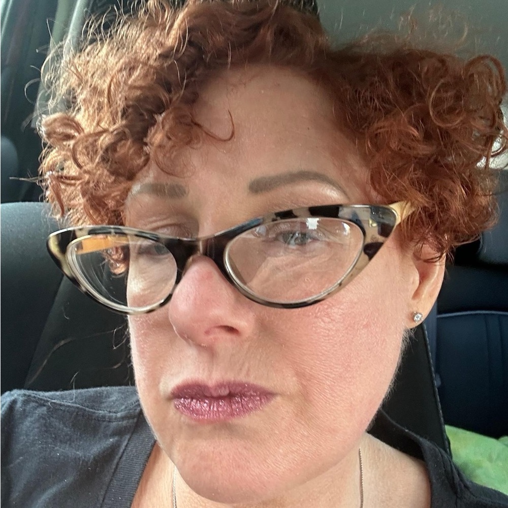 Meet your Posher, Erica